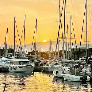  Bateau-hôtel Bateau De Roland France