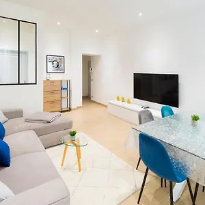  Appartement Sublime 2 Pièces Dans Le Carré D’or De France